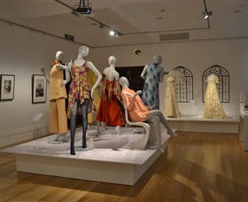 The Gallery At Bayside Arts And Cultural Centre - Attractions 4