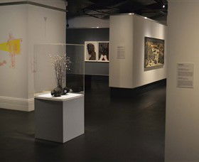 The Gallery At Bayside Arts And Cultural Centre - Attractions 3