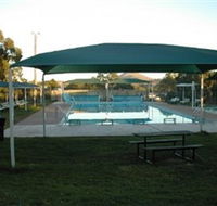 Binalong Memorial Swimming Pool - Attractions