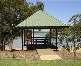 Canoe Point Beach And Parklands - See Attractions 2