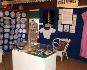 Pioneer Womens Hut Museum - Attractions 1