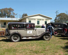 Pioneer Womens Hut Museum - Attractions 0