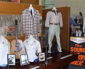 Australian Country Music Hall Of Fame - Attractions 3
