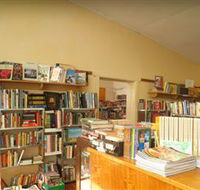 Corryong Browsers Bookshop - Attractions