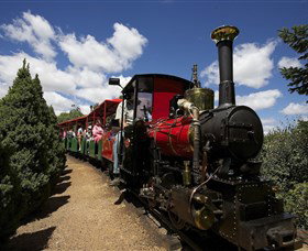 Cockington Green Gardens - Attractions 3