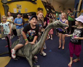 National Dinosaur Museum - See Attractions 0
