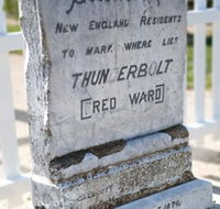 Thunderbolt's Grave - Attractions
