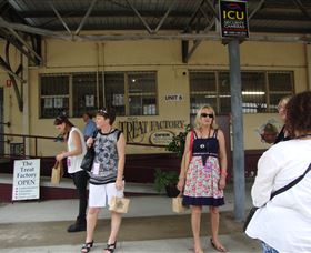 Shire Shuttle Bus  - Attractions 4