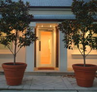Australian Galleries - Roylston Street - Attractions