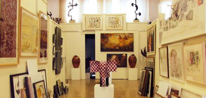 Australian Galleries - Roylston Street - Attractions 2