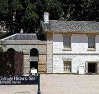 Cadmans Cottage - Attractions