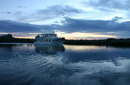 Tamboi Queen Cruises - Attractions 1