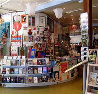 Ariel Books - Attractions