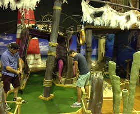 Mega Mini Golf - Attractions 3