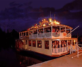 Nepean Belle Paddlewheeler - Attractions 4