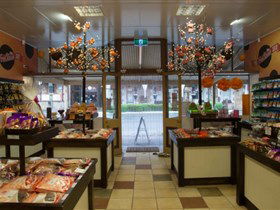 The Menz FruChocs Shop - Hahndorf - Attractions 1