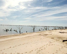 Rufus River - Attractions 0