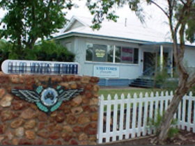 Charleville - Royal Flying Doctor Service Visitor Centre - Attractions 3