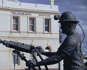 Miners Monument - Attractions Las Vegas 2