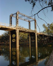The Historic Barwon Bridge - Attractions 0