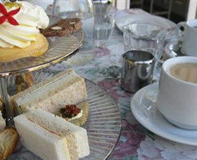 Afternoon Tea At Burnett House - Attractions 2