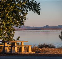 Fairbairn Dam Lake Maraboon - Attractions
