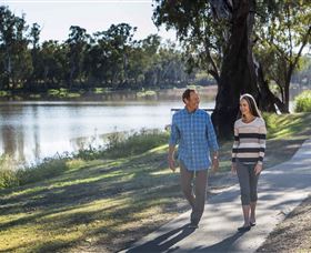 St George Riverbank Walkway - Attractions 1