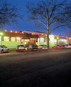 Narrandera Ex-Serviceman Club - Attractions 0