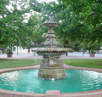 Royal Doulton Hankinson Memorial Fountain - Attractions
