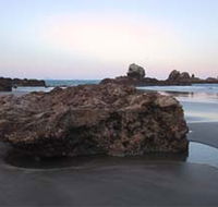Smalleys Beach - Attractions