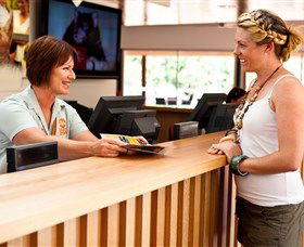 Savannah Visitor Plaza, Taronga Western Plains Zoo Dubbo - Attractions 6