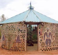 Aladdins Cave Bottlehouse - Attractions