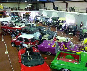 McFeeters Motor Museum And Visitor Information Centre - Attractions 1