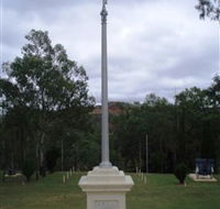 The Coronation Lamp Memorial - Attractions