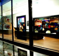 National Art Glass Collection - Attractions