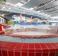 Oasis Regional Aquatic Centre - Attractions