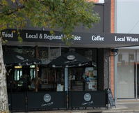 Rustik Cafe' Wine Bar