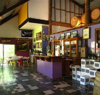 Cargo Road Wines - Attractions