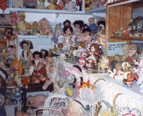 Gerogery Doll Museum - Attractions 1
