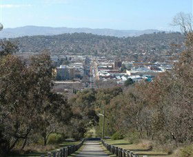 Monument Hill - Attractions 3