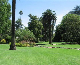 Albury Botanic Gardens - Attractions 8