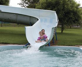 Albury Swim Centre - Attractions 0