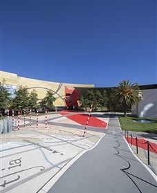 National Museum Of Australia - Attractions 2