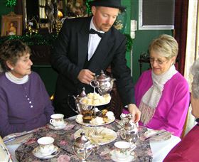 Bygone Beautys Treasured Teapot Museum And Tearooms - Attractions 1