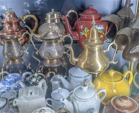 Bygone Beautys Treasured Teapot Museum And Tearooms - Attractions 5