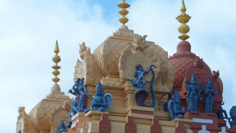 Vishnu Siva Mandir Temple And Library - Attractions 3