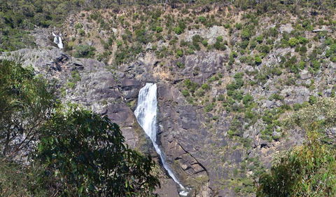 Tia Falls Walk - Attractions 0