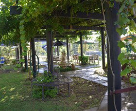 Wollombi Wines - Attractions 1