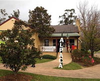 Australian Alpaca Barn - Hunter Valley Gardens