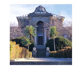 Lambie Town Walk - See Attractions 0